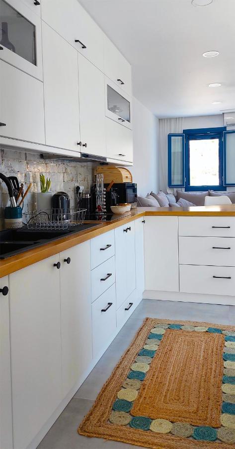 Meraki Beachfront Foinikion Екстер'єр фото